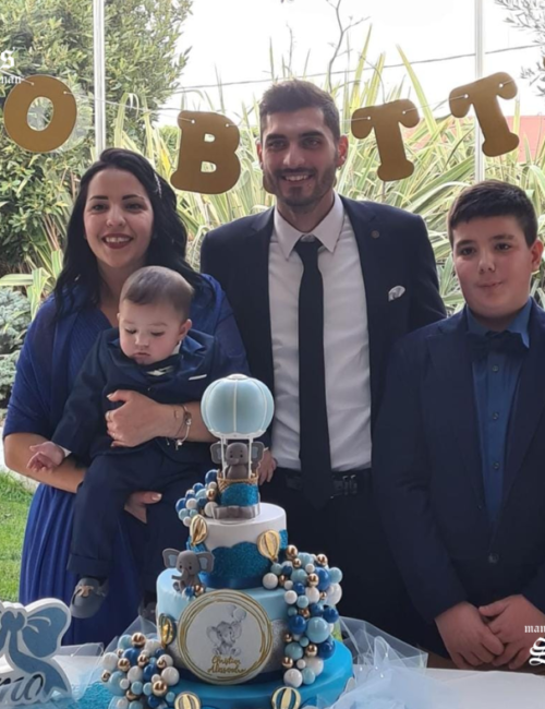 Abiti da Cerimonia per il Battesimo: Eleganza e Qualità con Saks abiti chieti scalo foto di gruppo musani cautieri per bimbo neonato ragazzo e ragazzino bambino elegante foto456